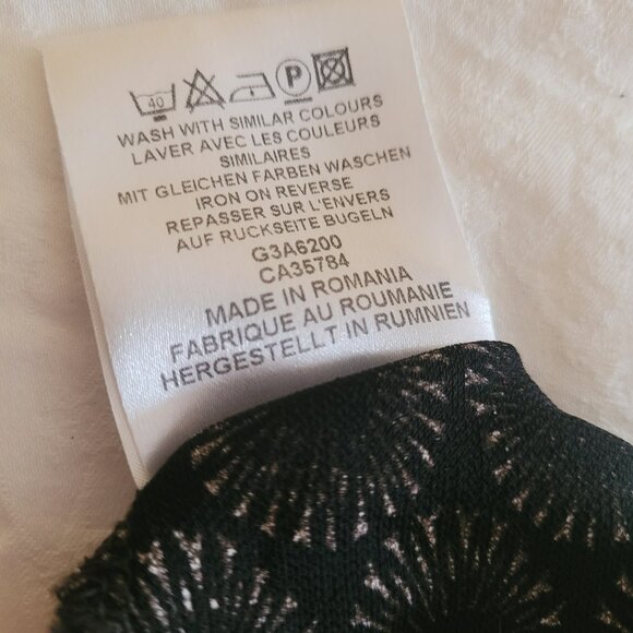 Planet dress - size 12 - Picture 3 of 4